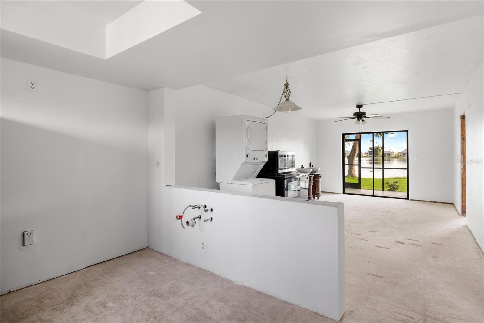 25225 RAMPART BLVD #104
