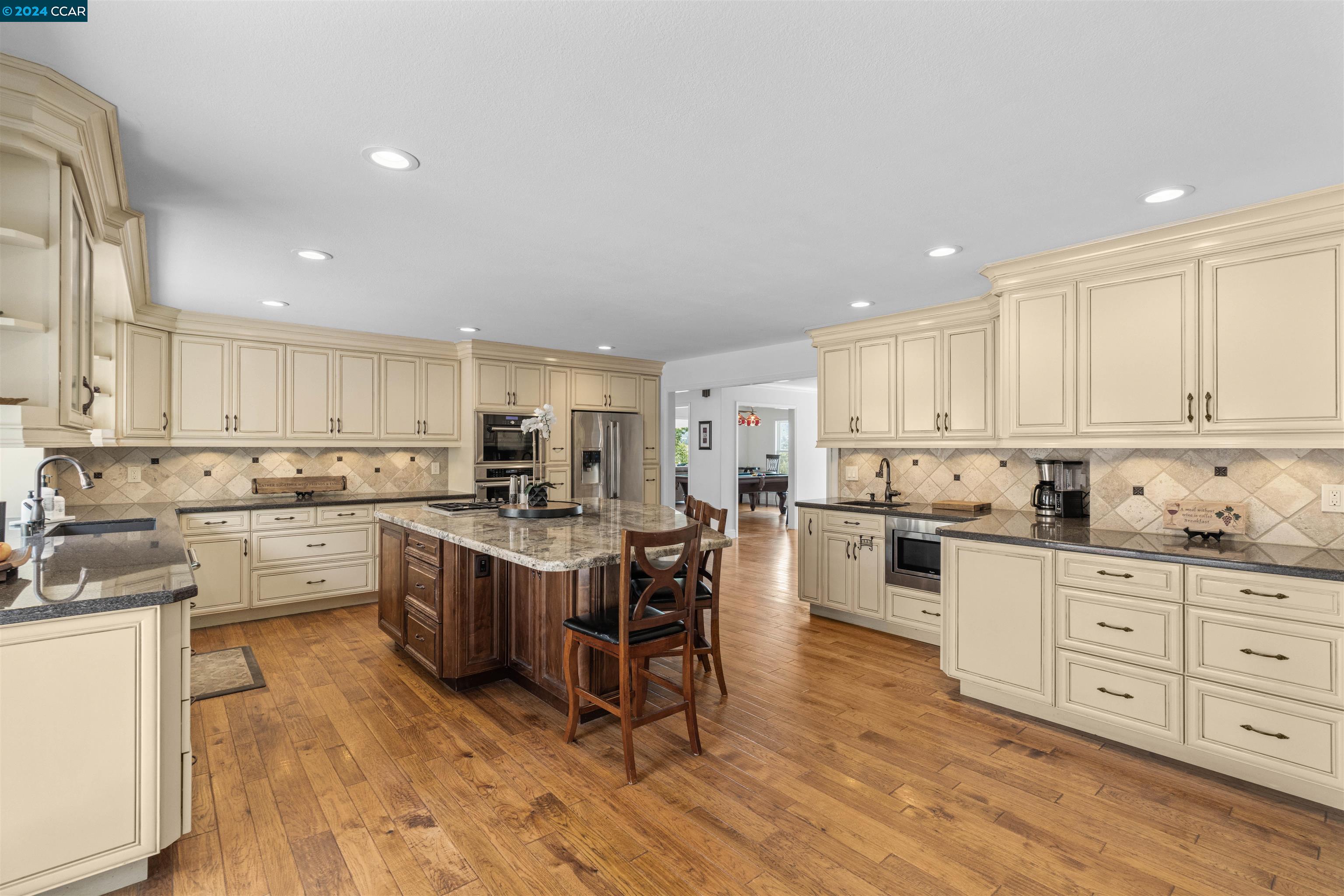 5241 Myrtle Dr