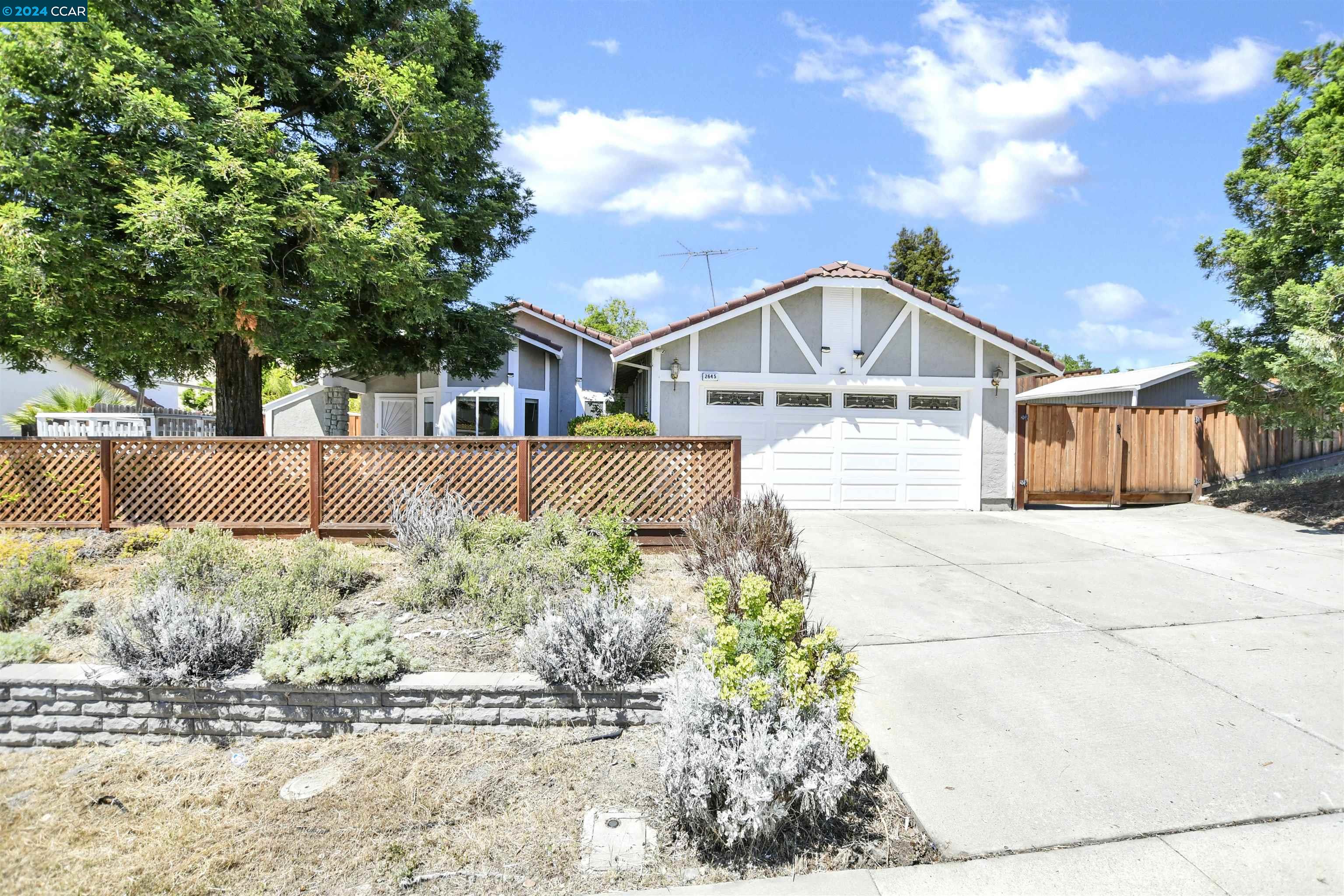 2645 Asilomar Dr