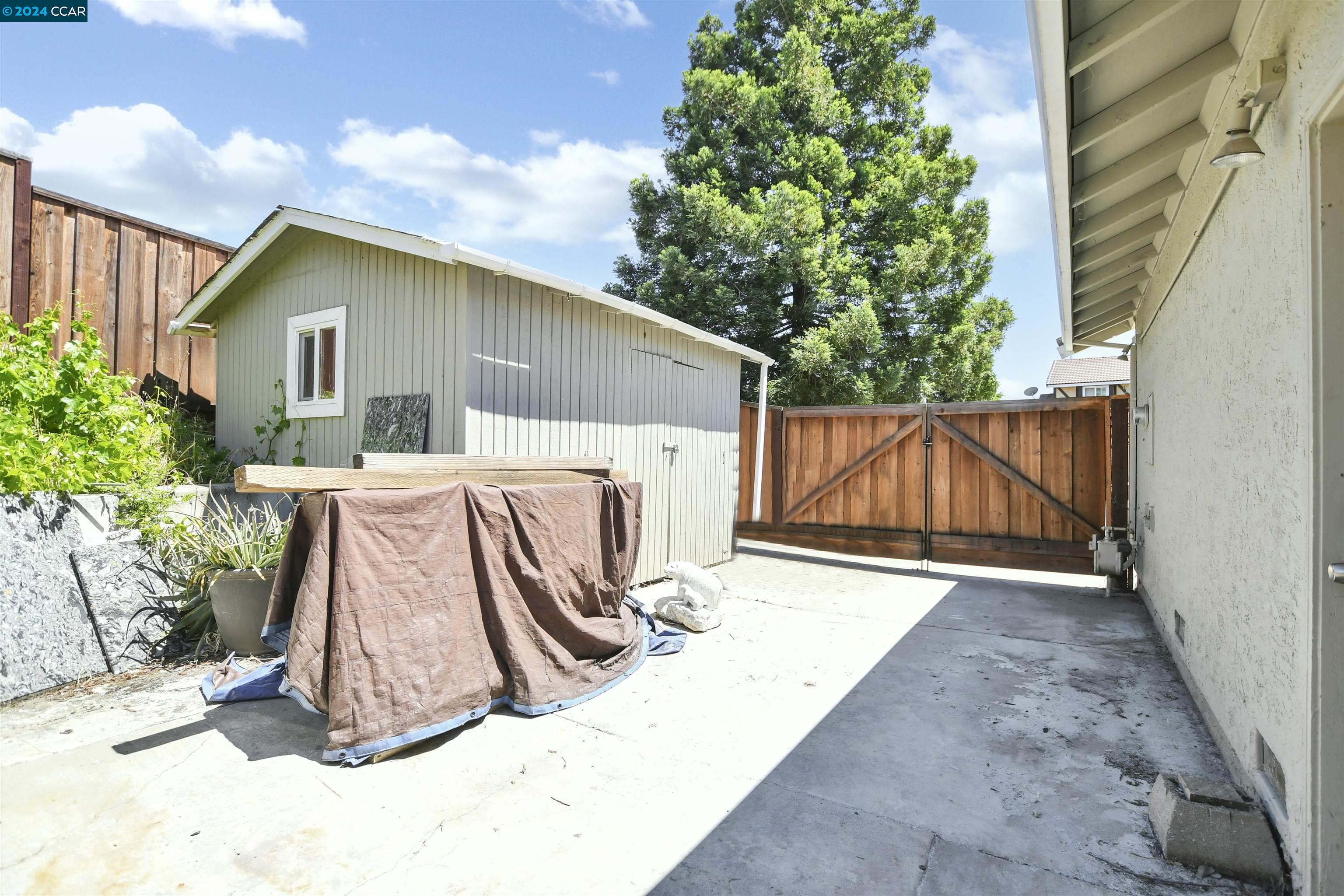 2645 Asilomar Dr