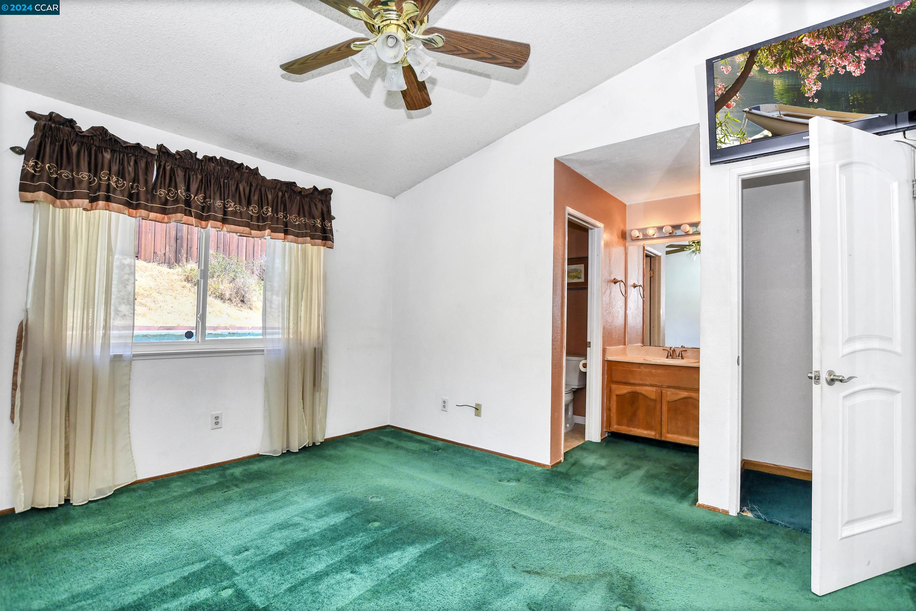 2645 Asilomar Dr