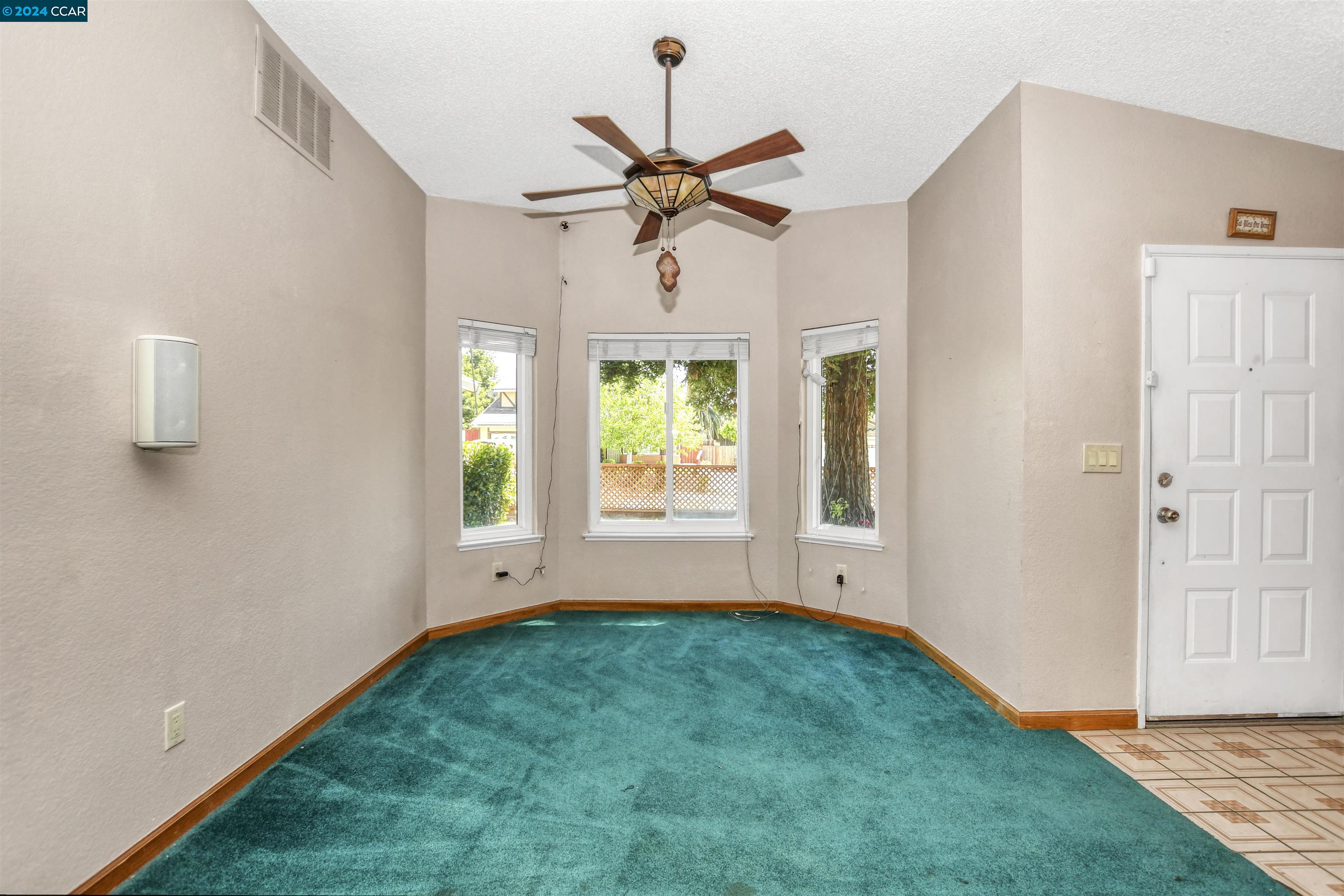 2645 Asilomar Dr