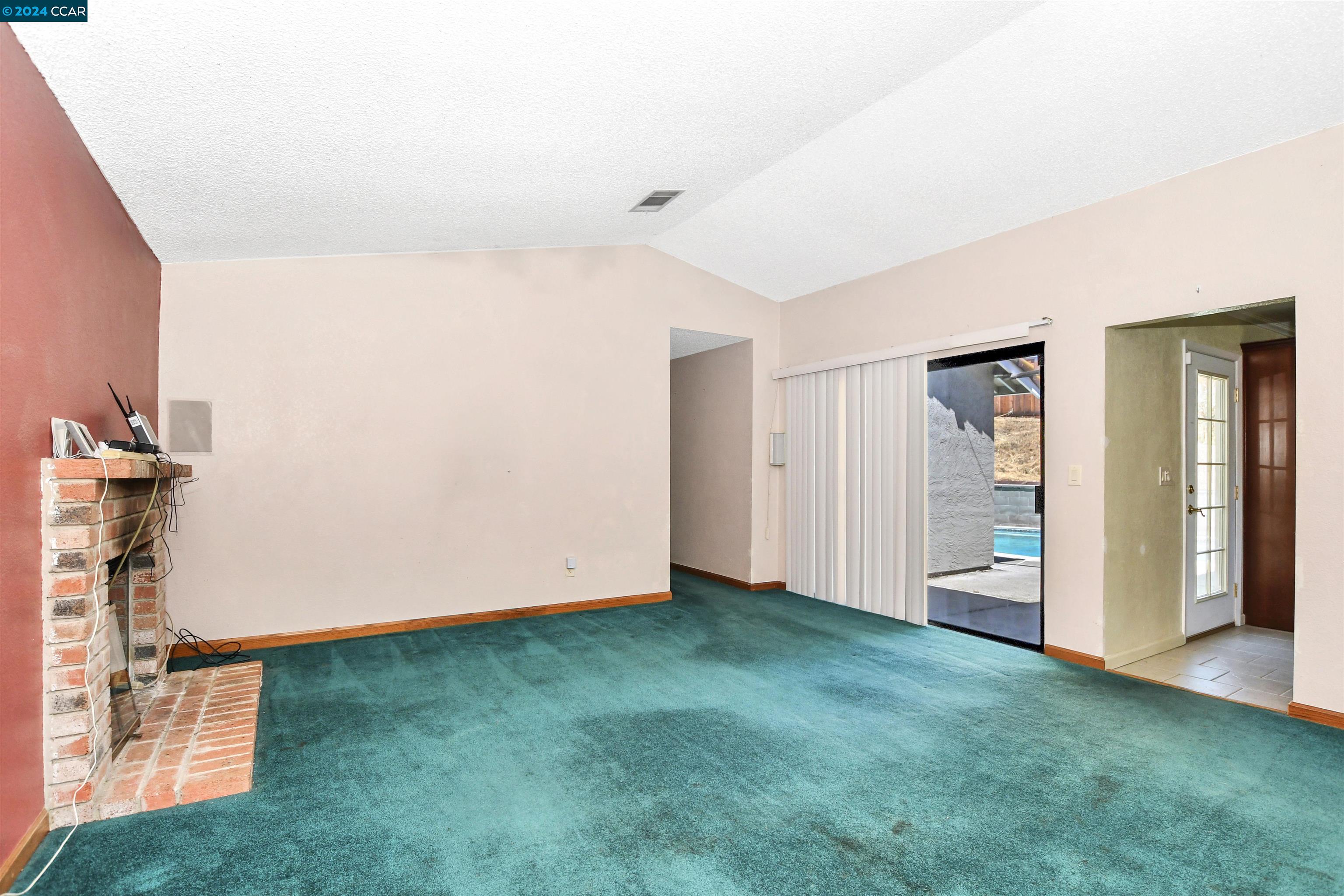 2645 Asilomar Dr