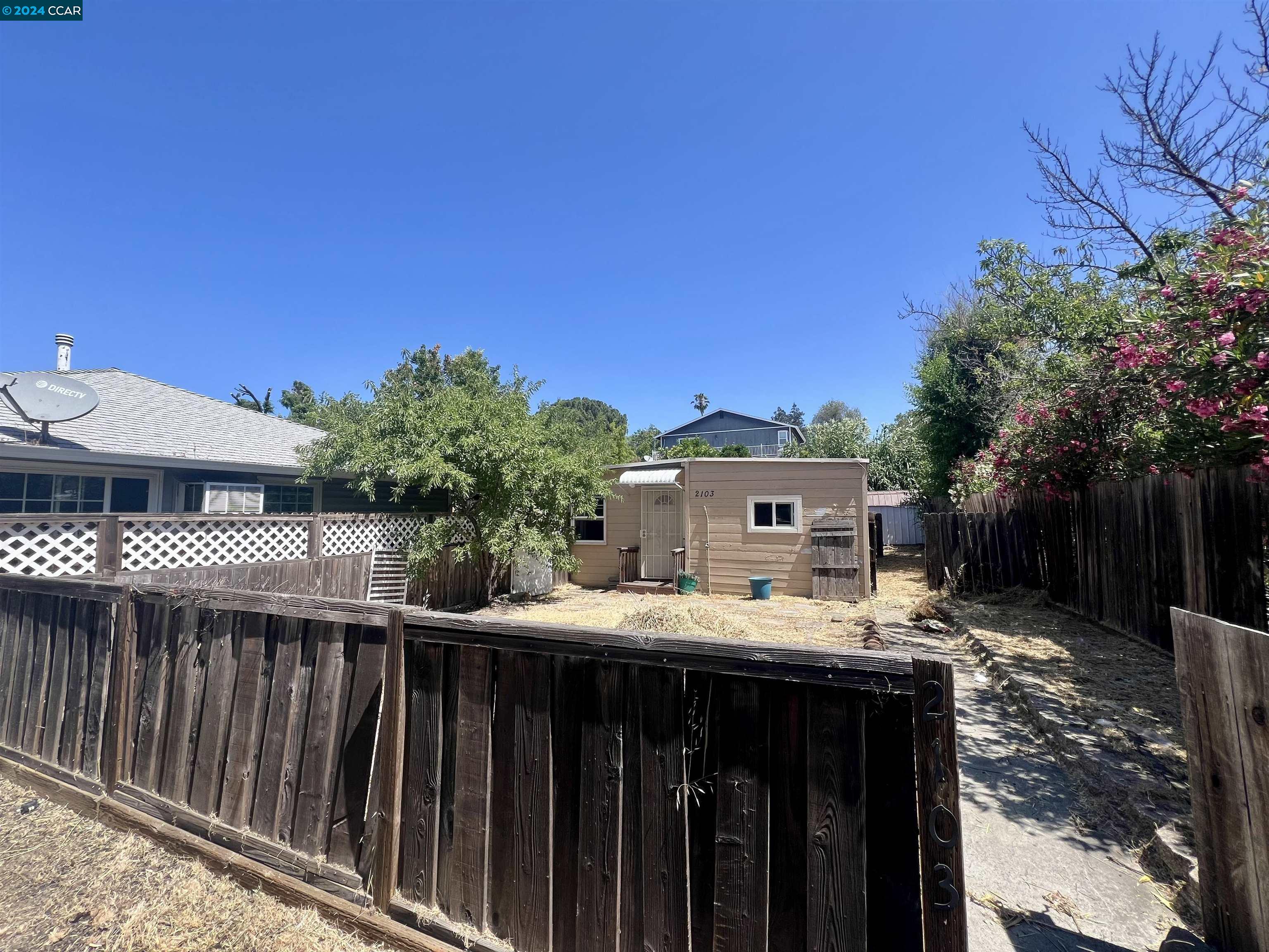 2101 Solano Way