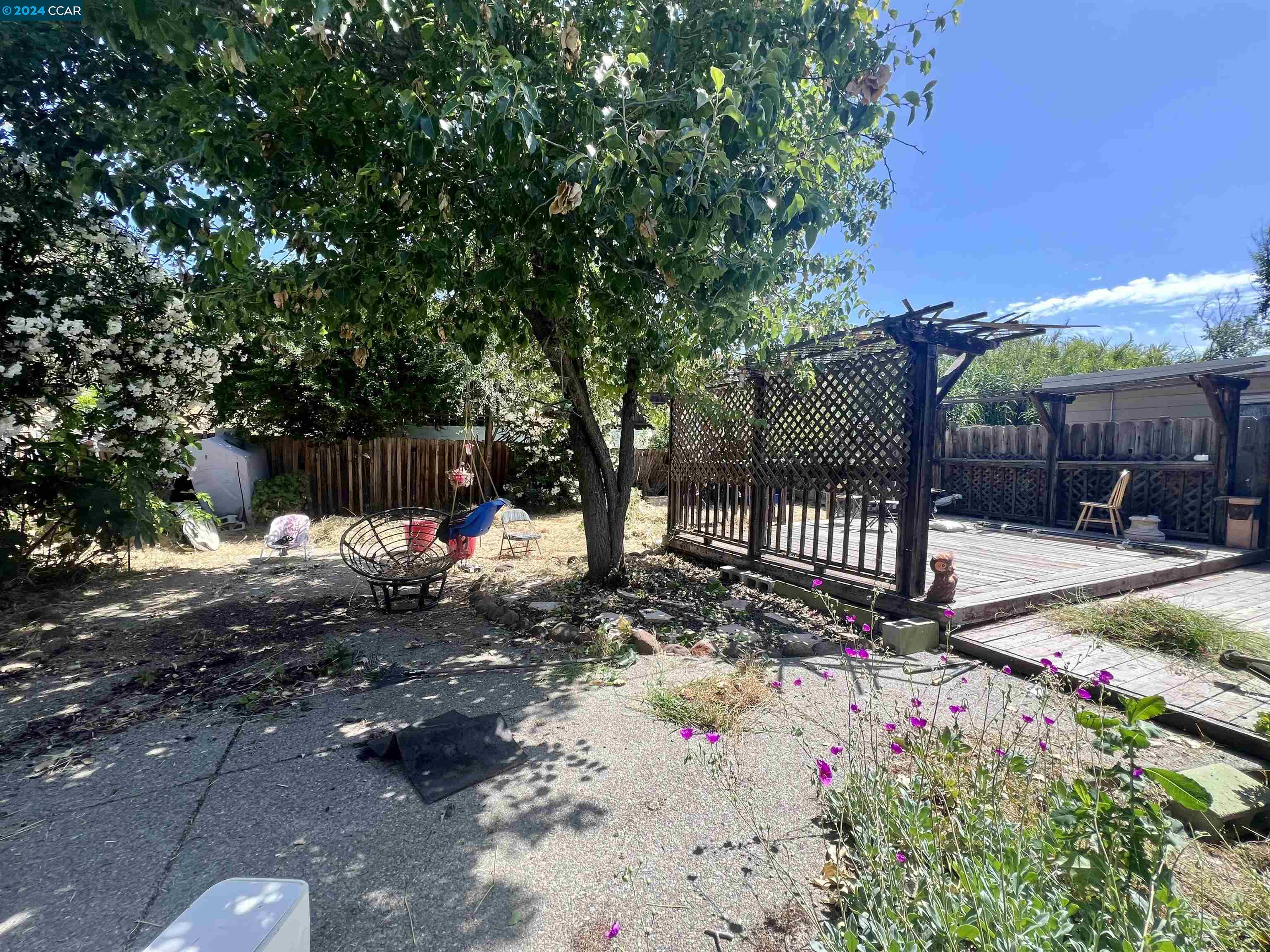 2101 Solano Way