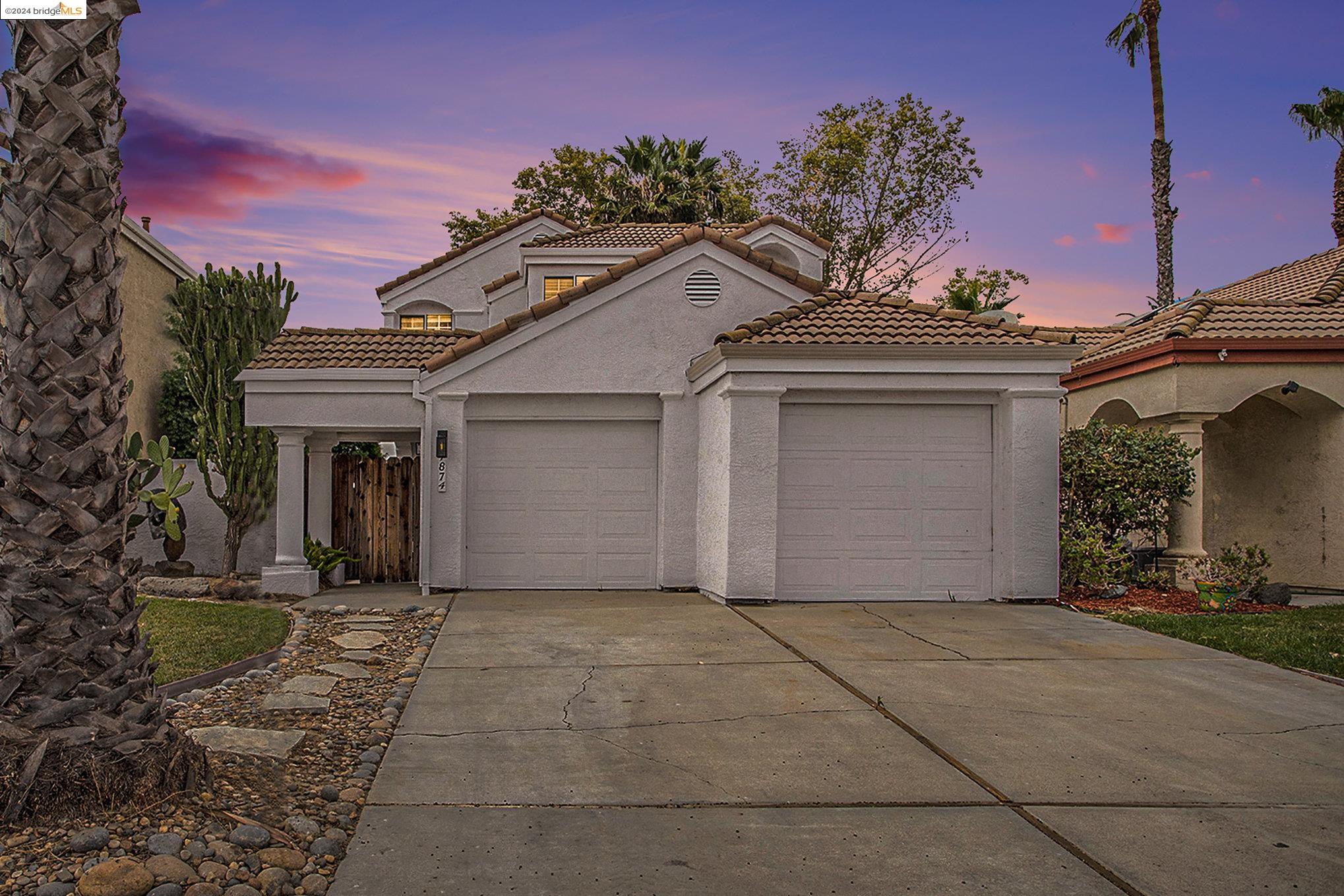 1874 Cherry Hills Dr
