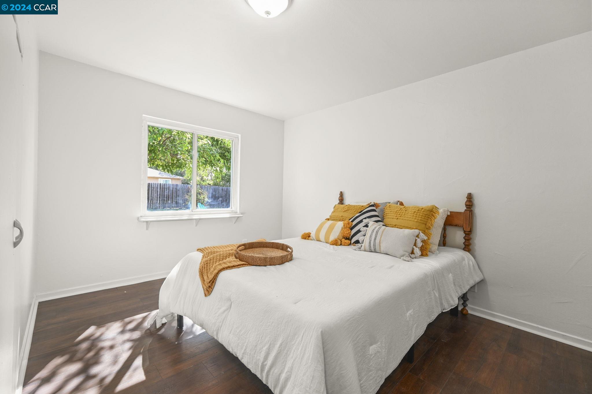 856 Christine Ct