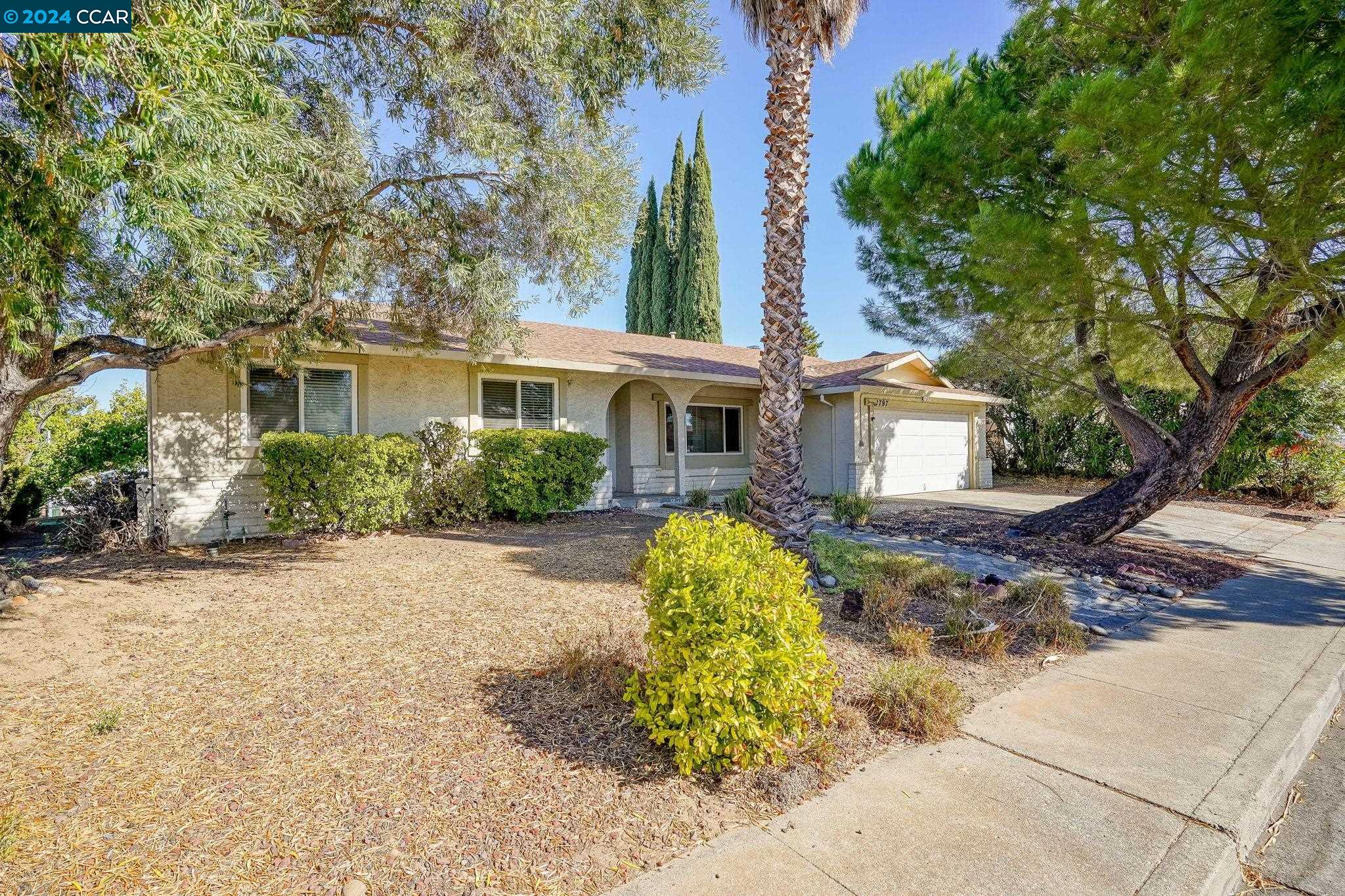 1797 Heatherwood Dr