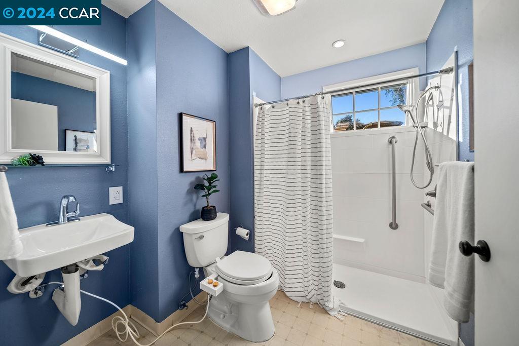 4015 Royal Arch Ct