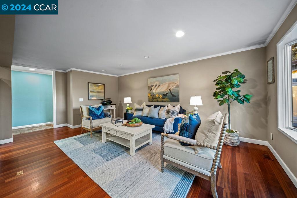 4015 Royal Arch Ct