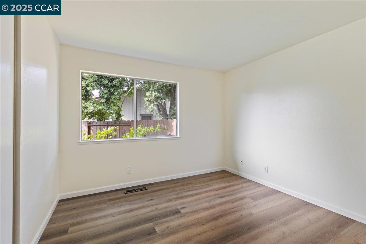 8 Beswick Ct