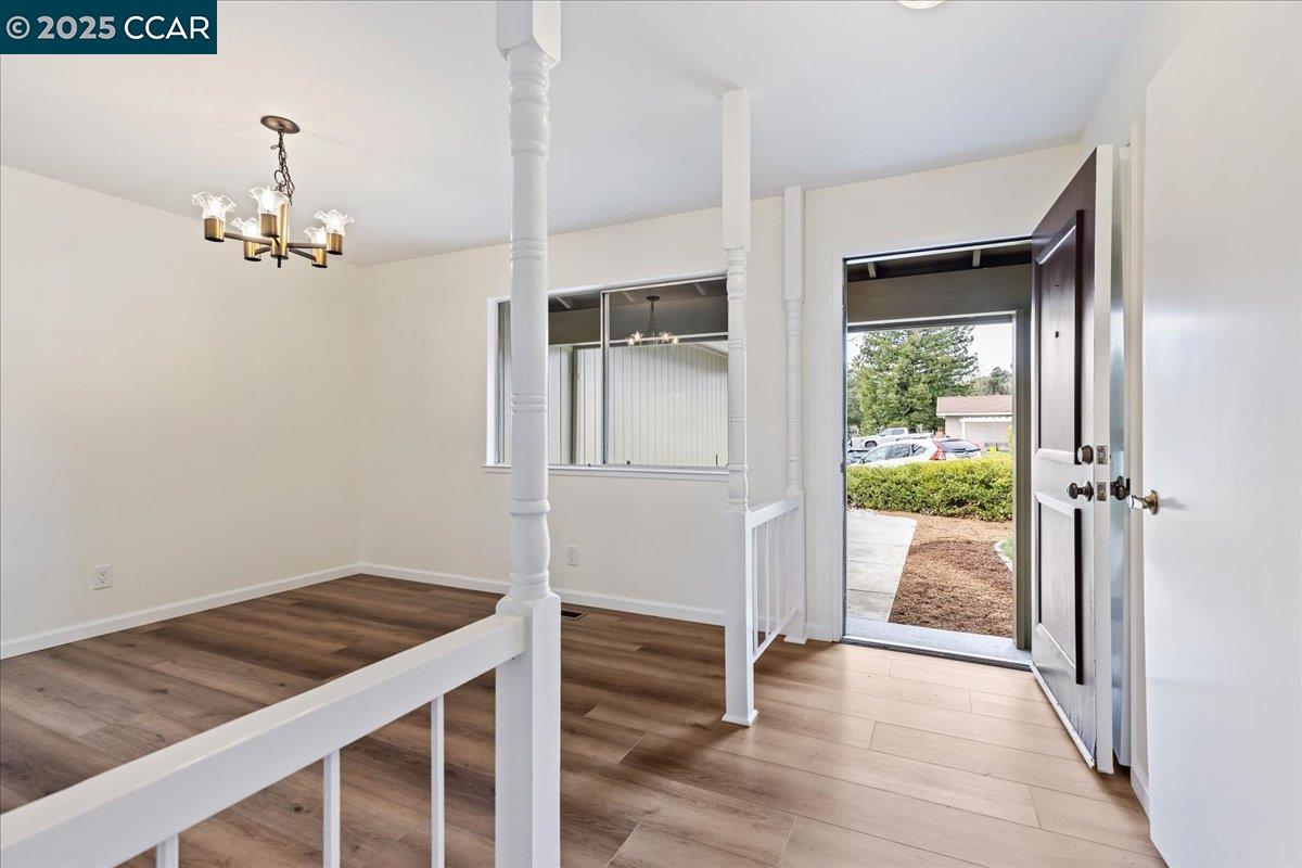8 Beswick Ct