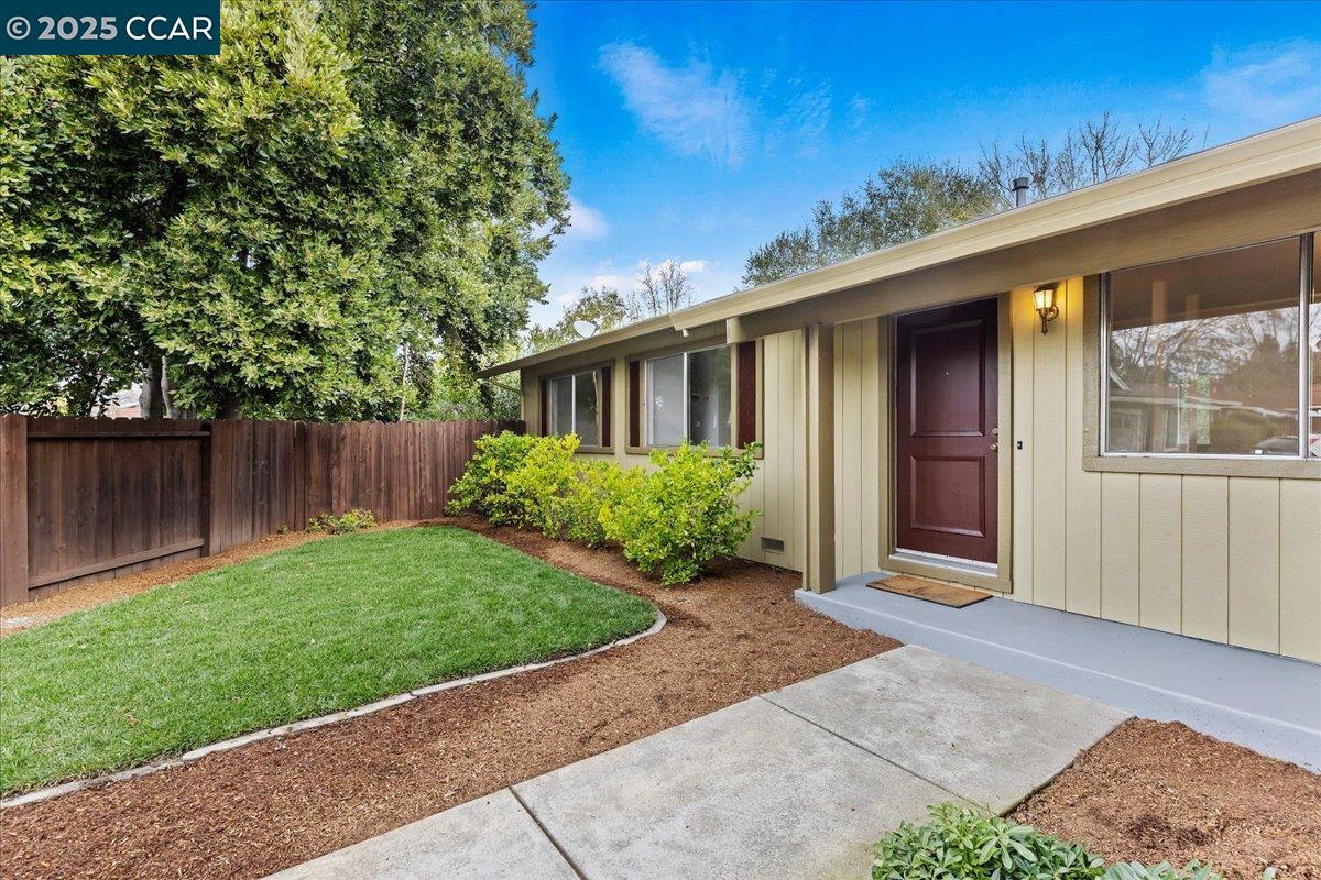 8 Beswick Ct