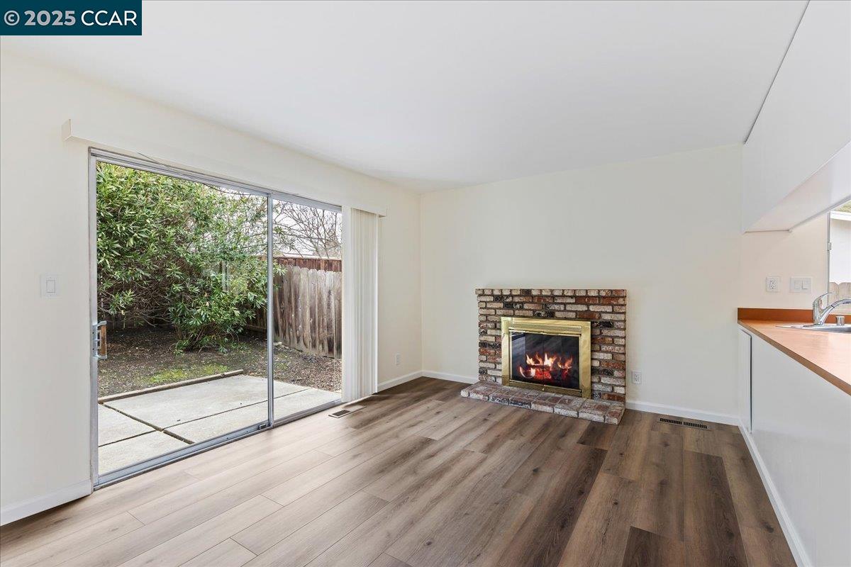 8 Beswick Ct