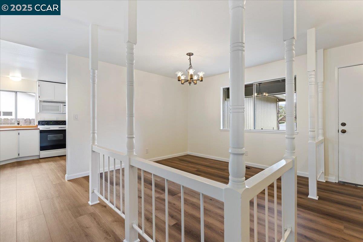 8 Beswick Ct