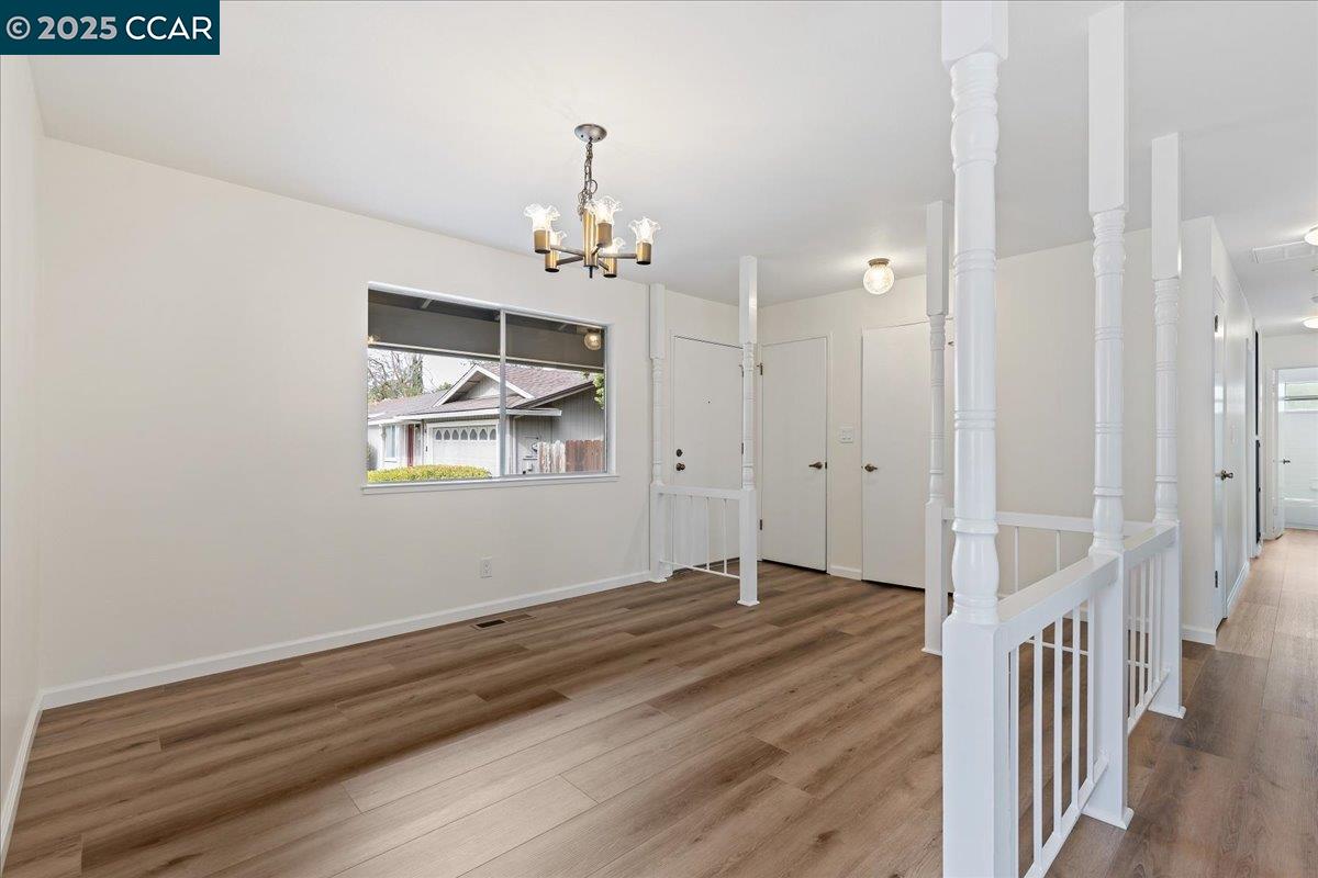 8 Beswick Ct