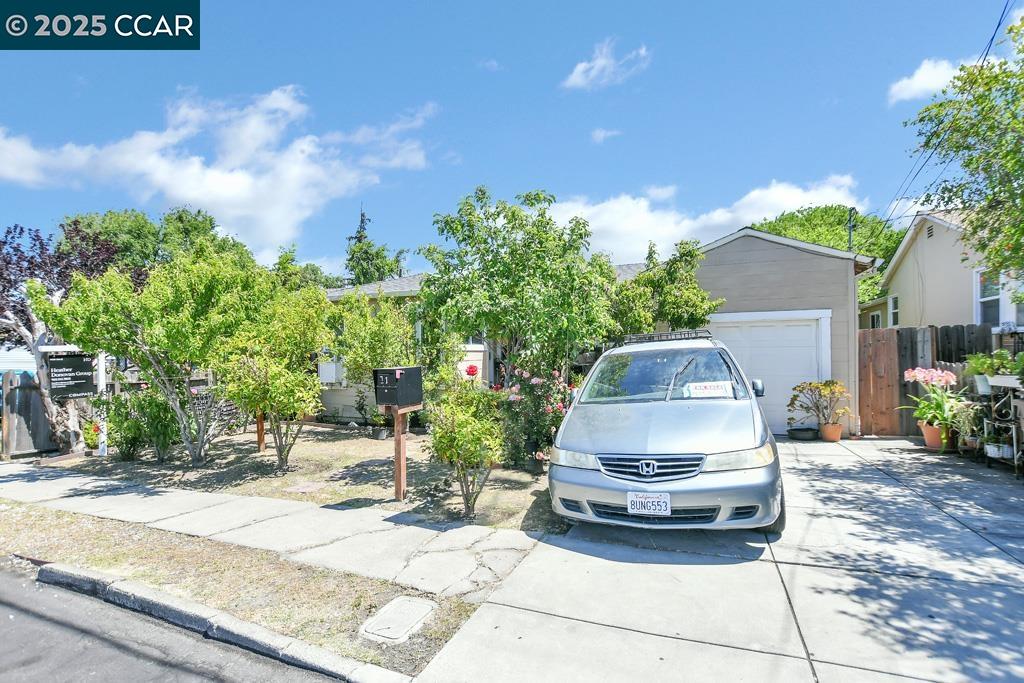 71 Ambrose Ave