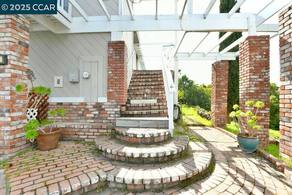 1011 Froyd Rd