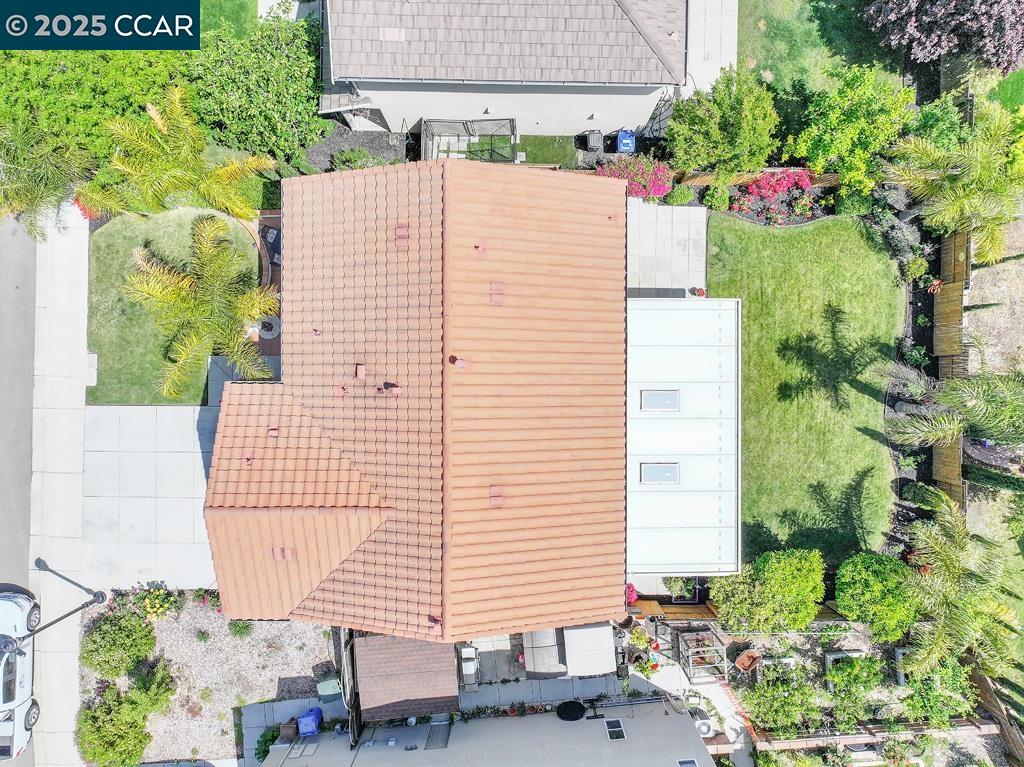 369 Myrtle Ln