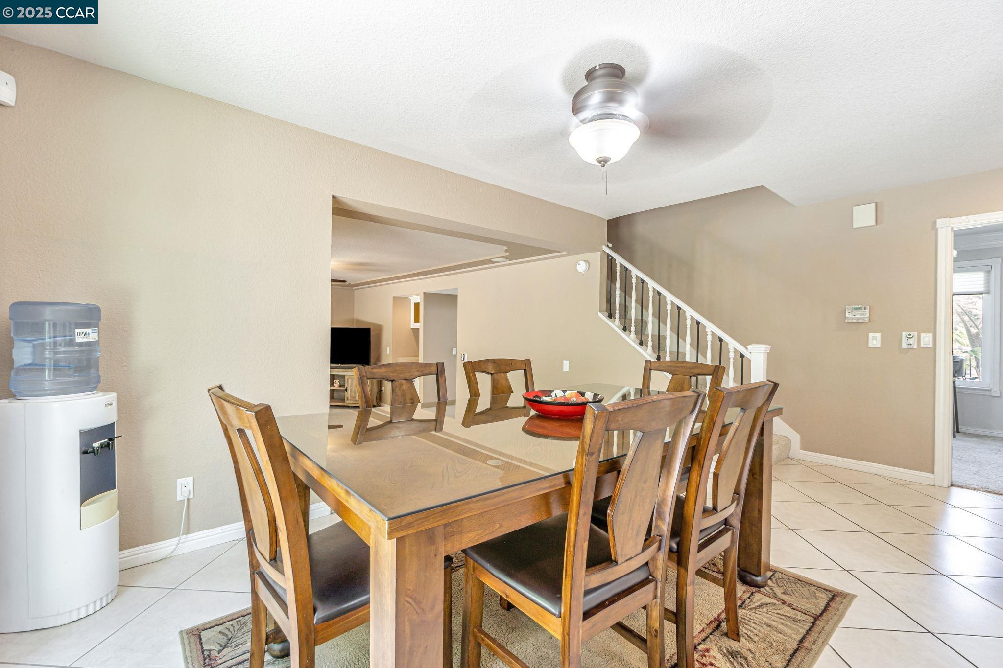 2390 Peachtree cir