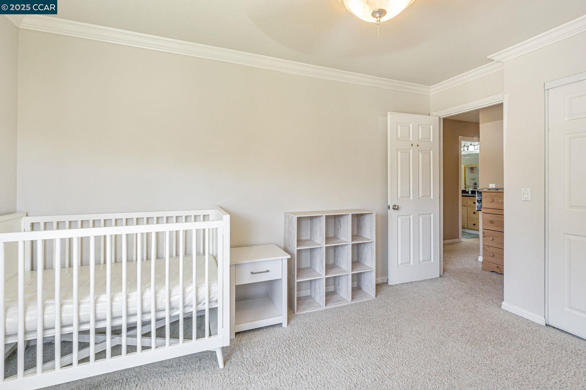 2390 Peachtree cir