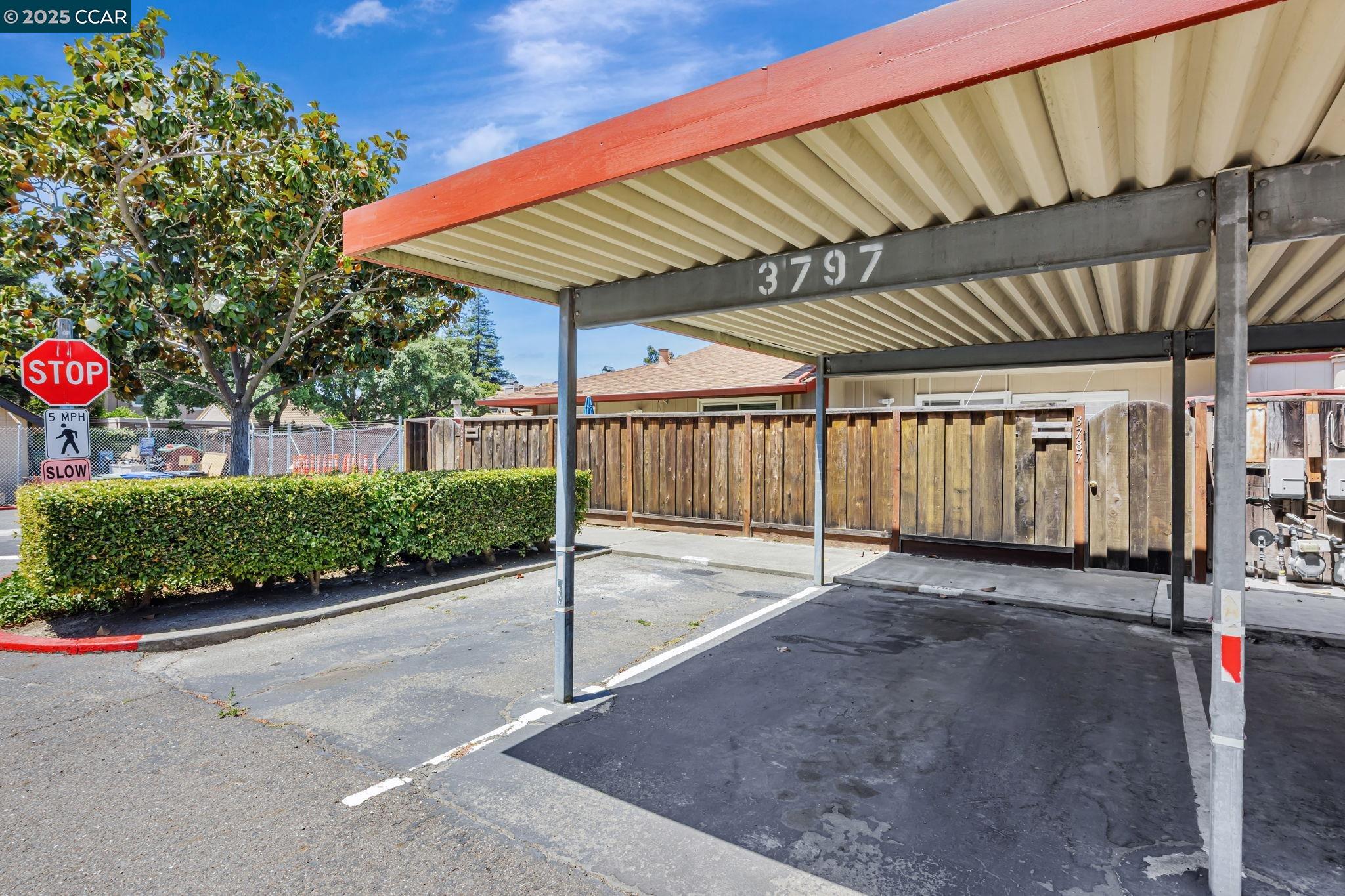 3797 Oxford Cmn