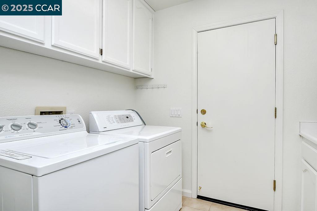 1680 Roxbury Way