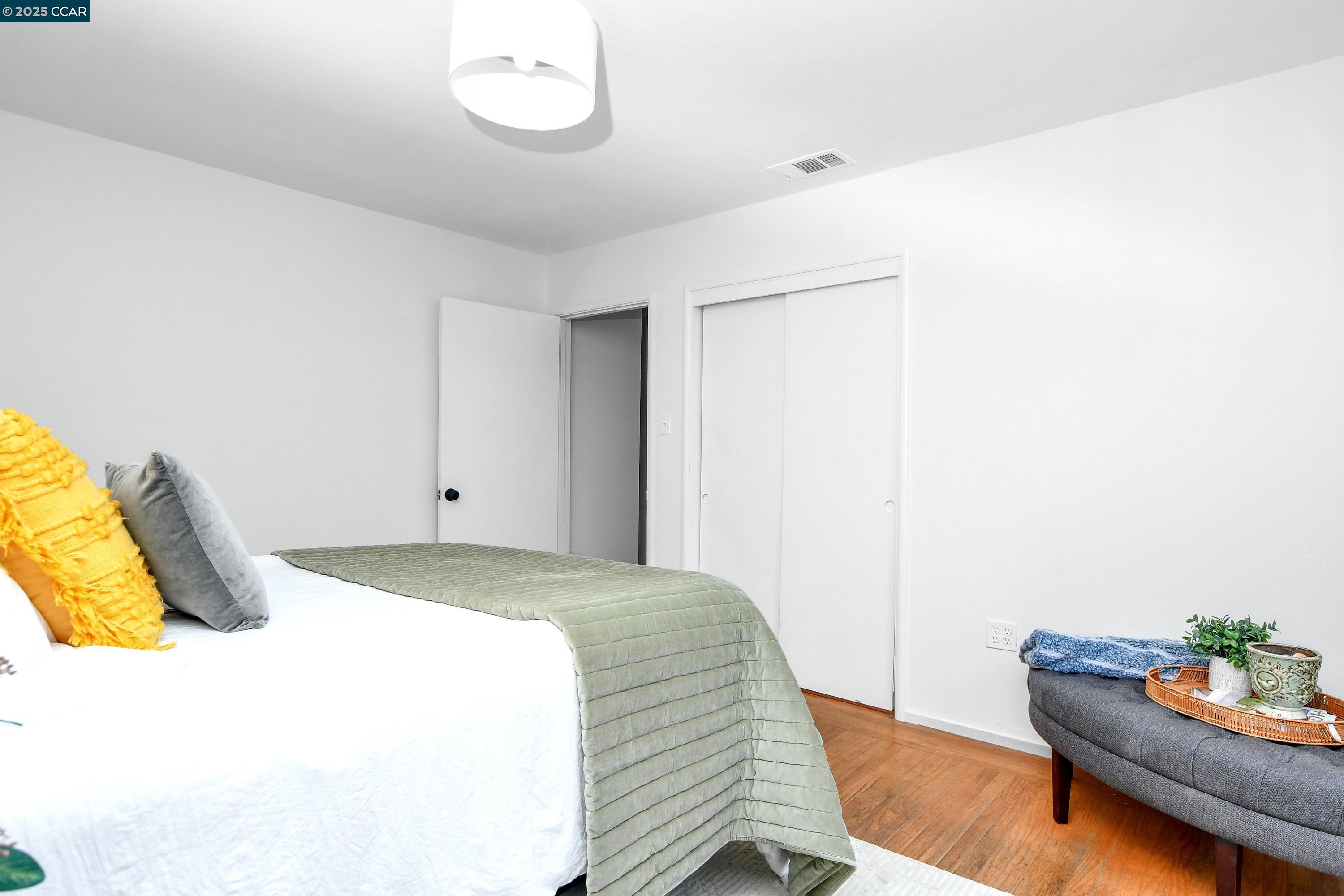 1860 Granada Dr