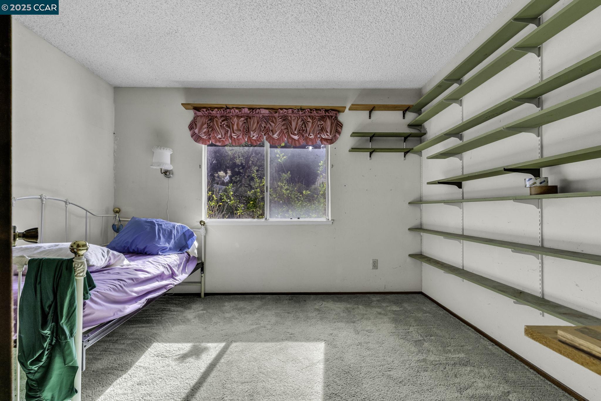 1239 Krona Ln