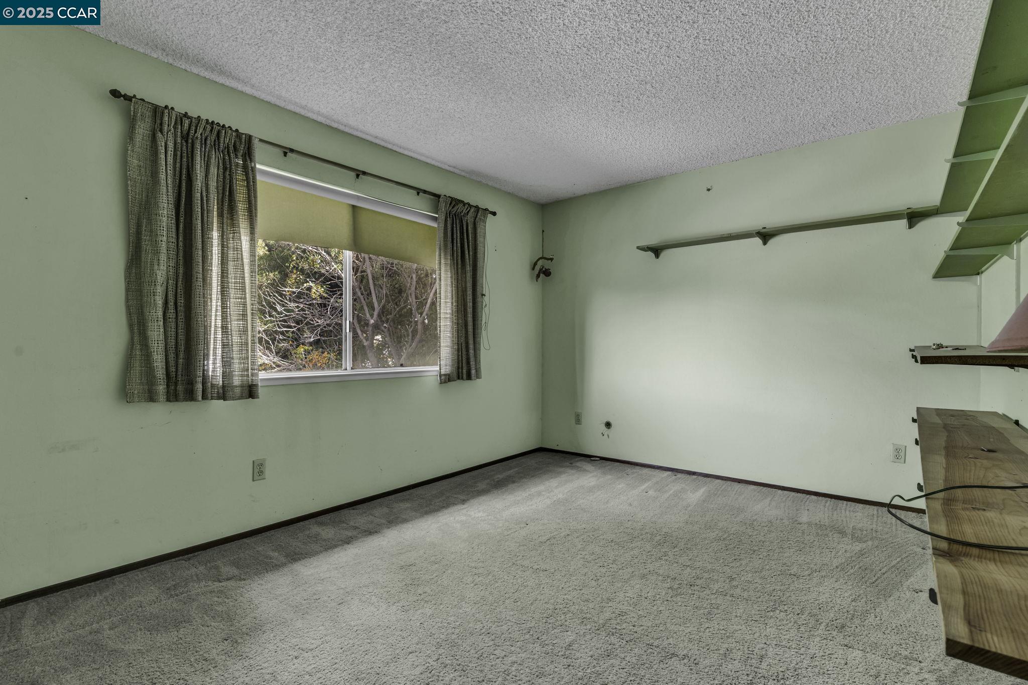 1239 Krona Ln