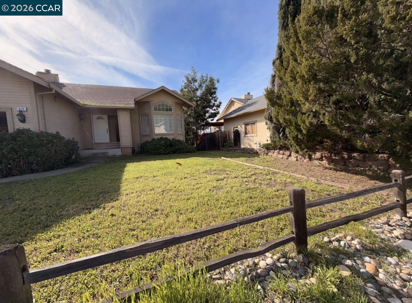 418 Highland Ct