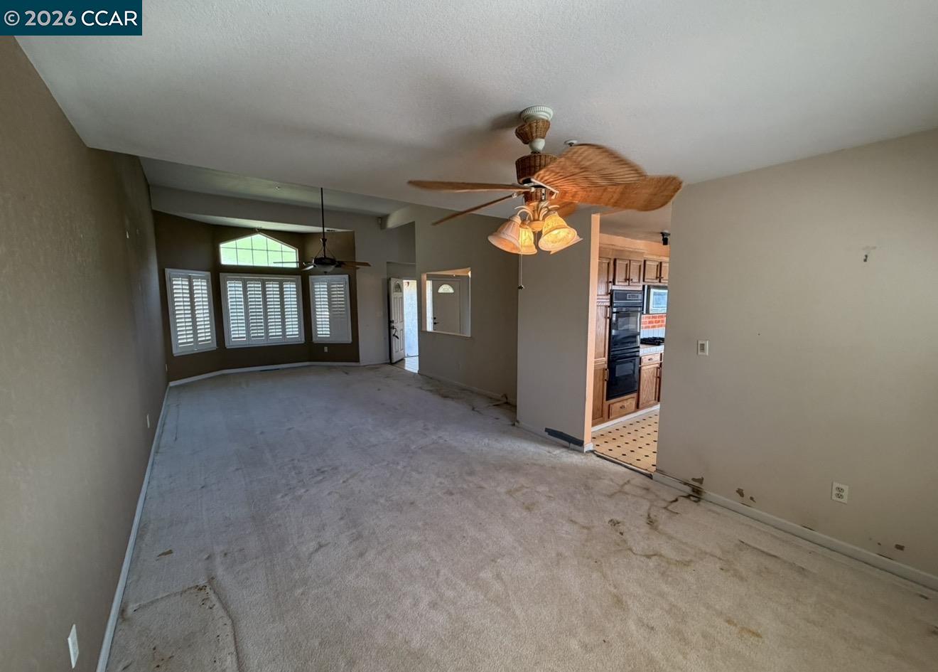 418 Highland Ct