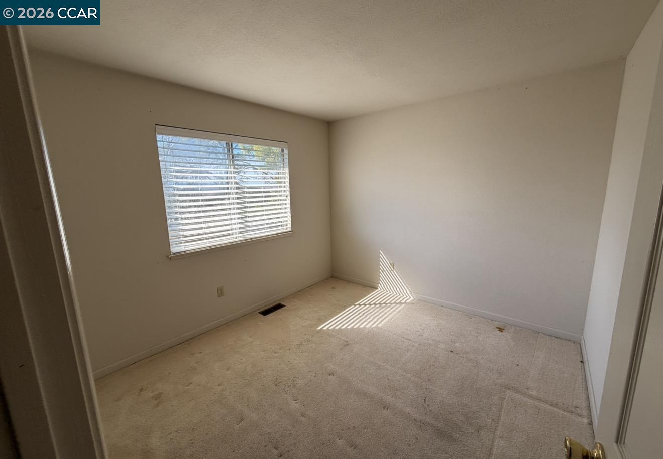 418 Highland Ct