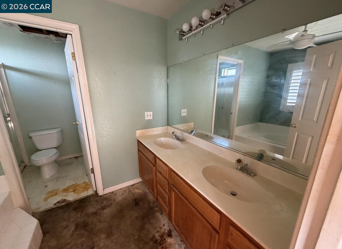418 Highland Ct