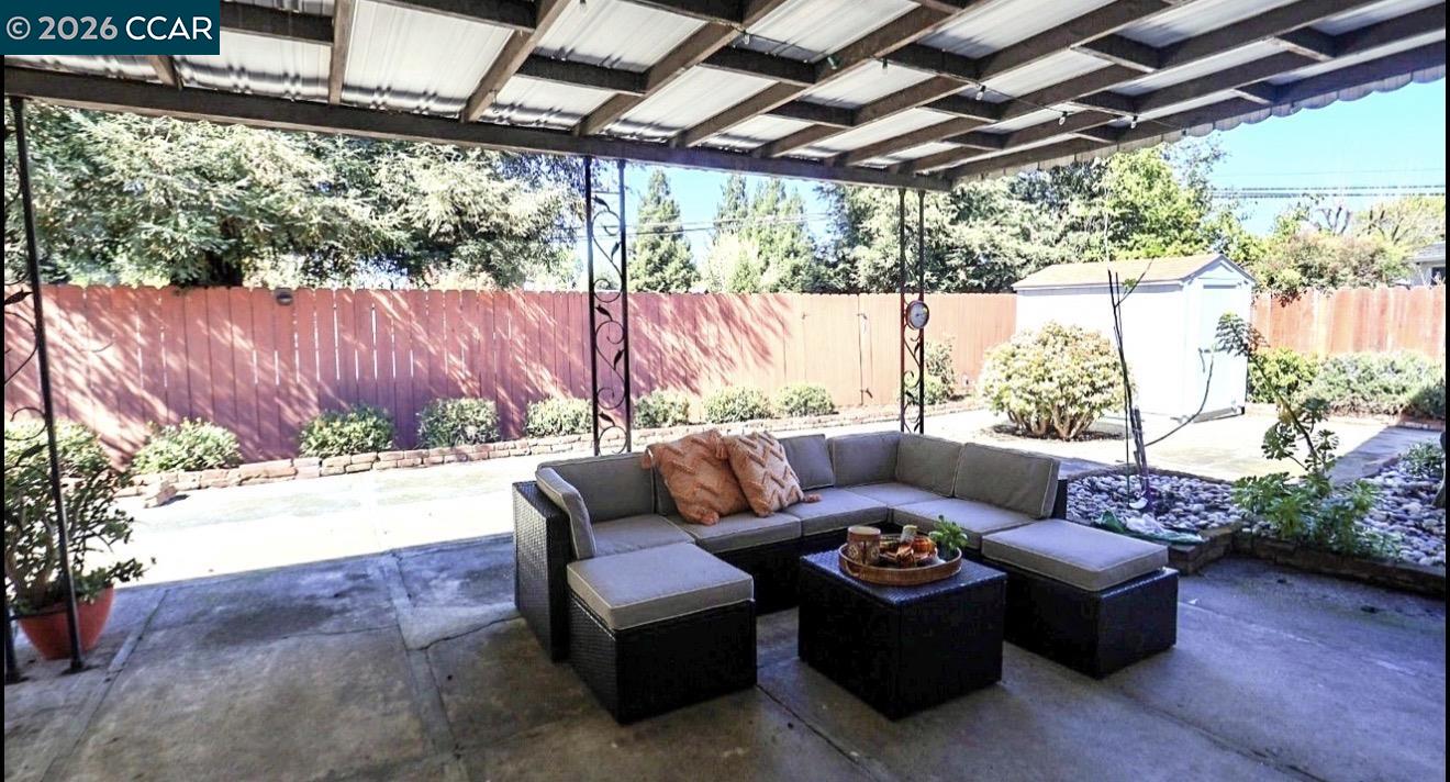 1793 Live Oak Ave