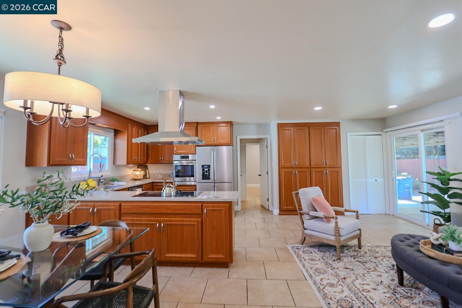 1793 Live Oak Ave
