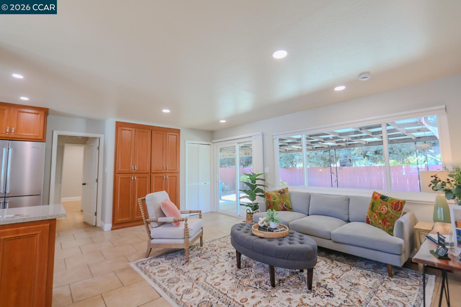 1793 Live Oak Ave