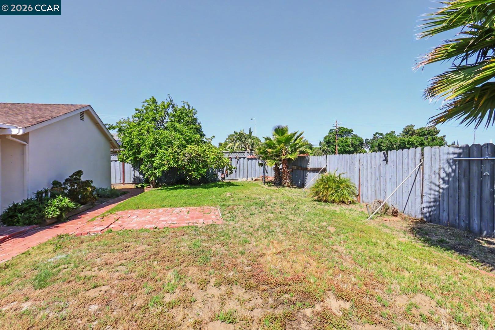 1940 Gateway Dr