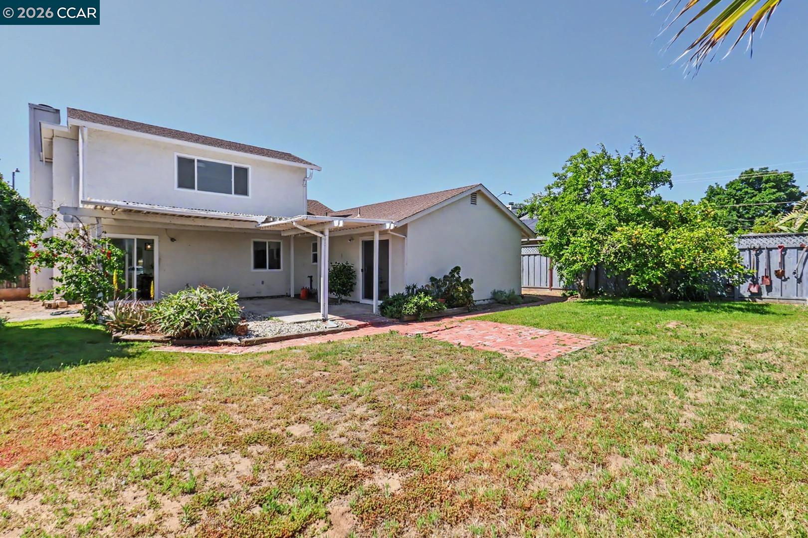 1940 Gateway Dr