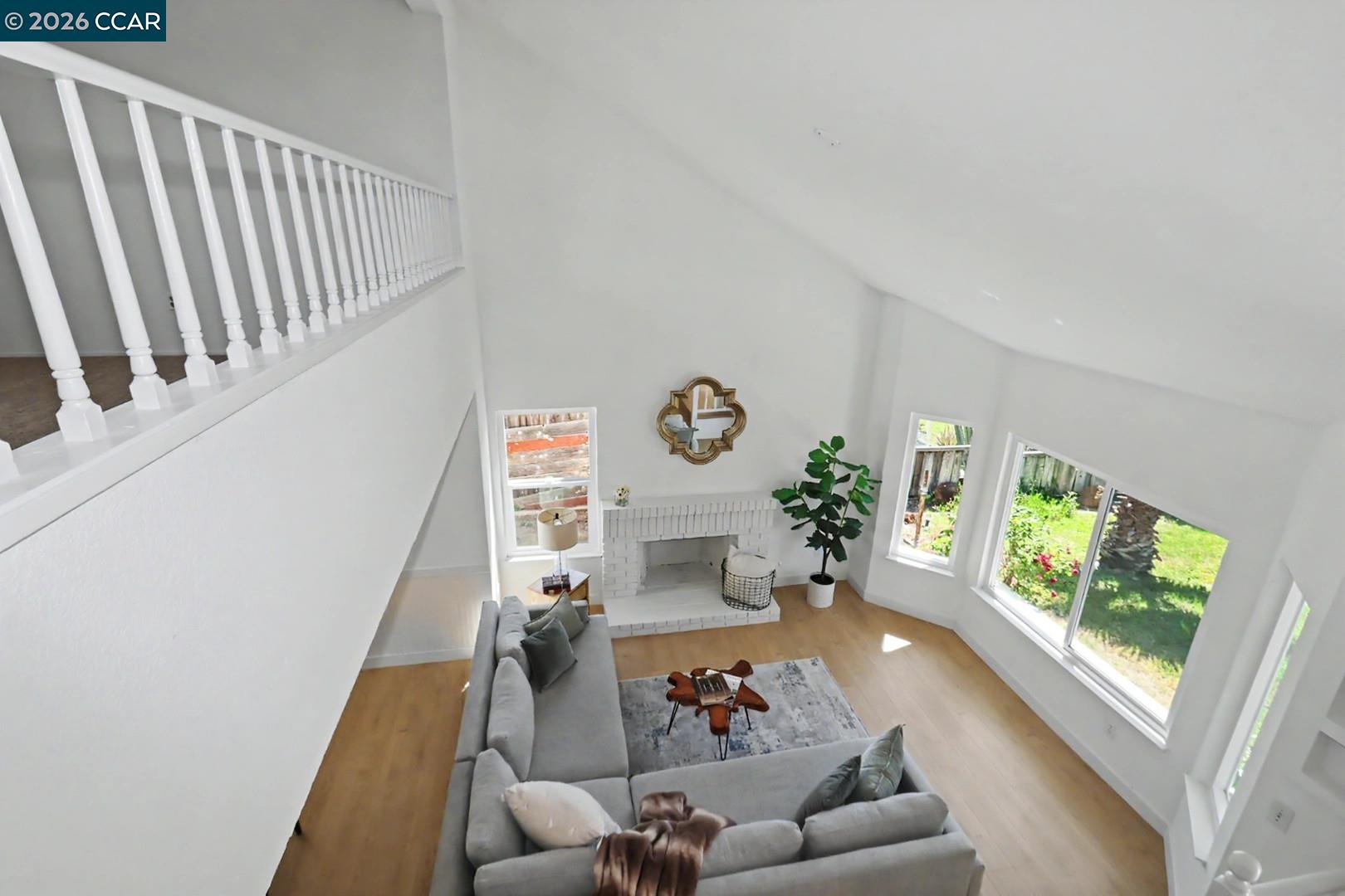 1940 Gateway Dr