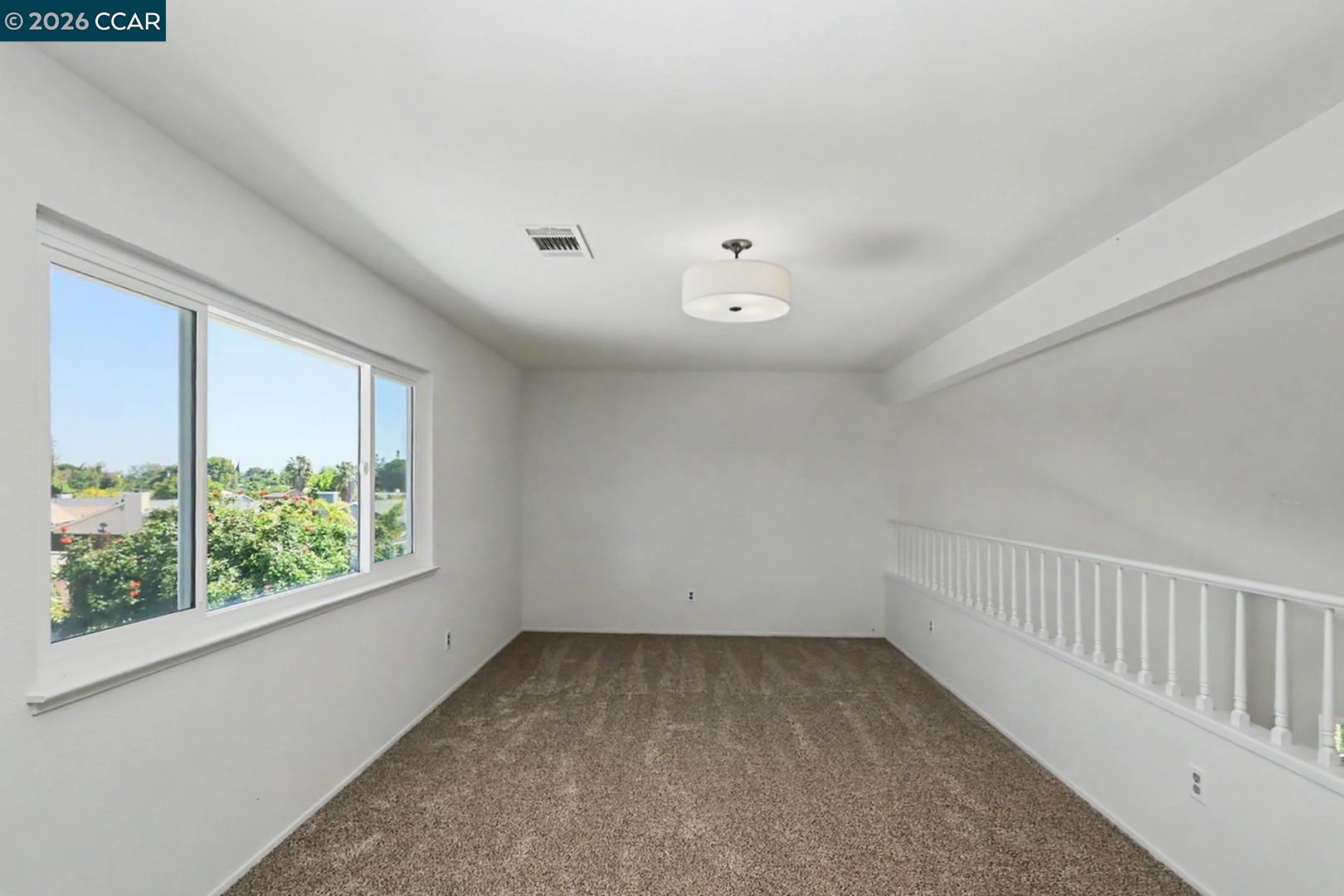 1940 Gateway Dr