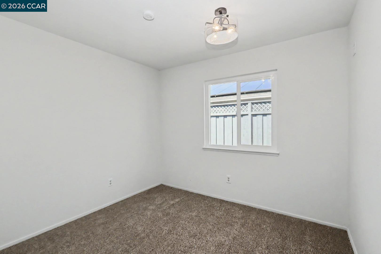 1940 Gateway Dr