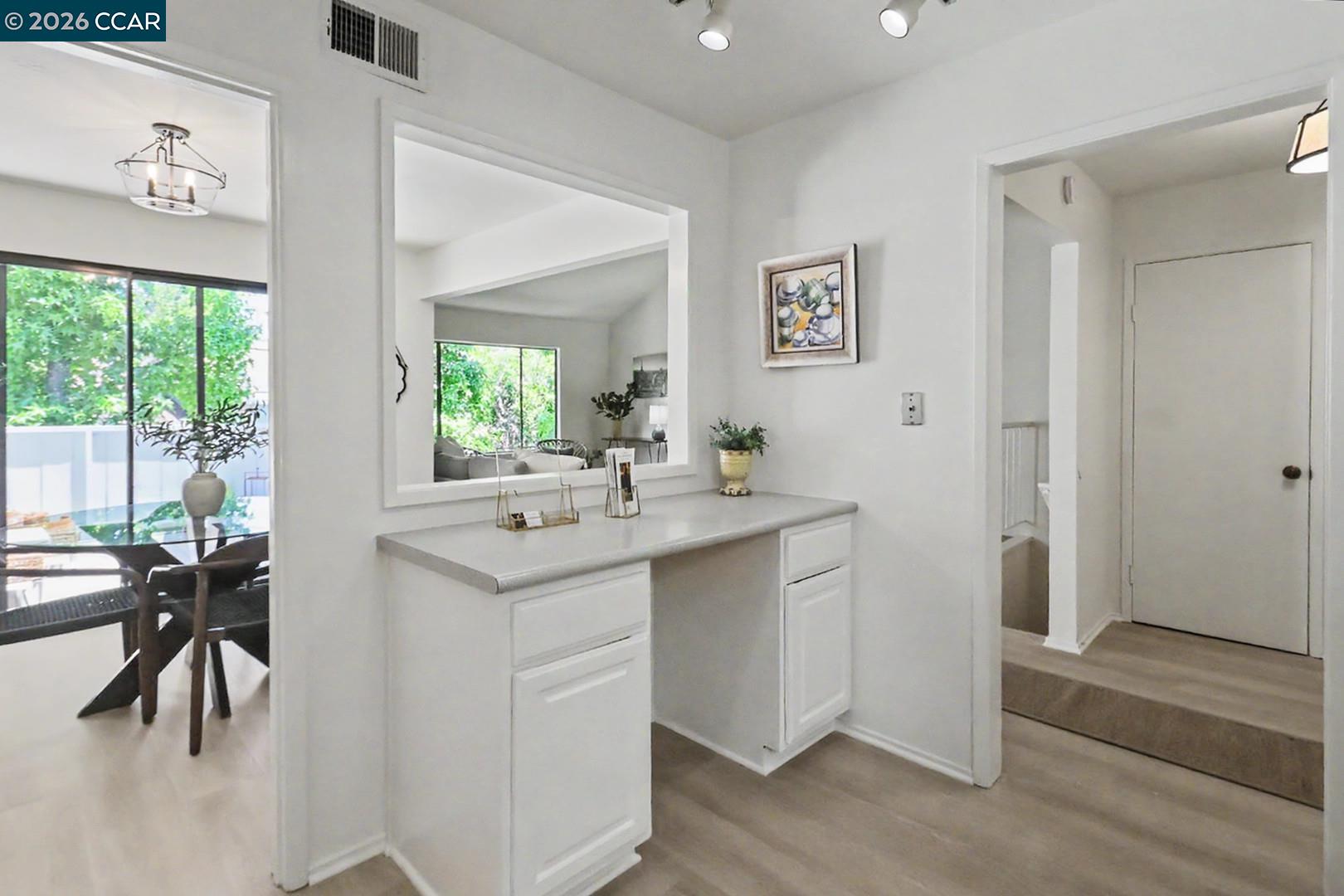 378 Camelback Rd