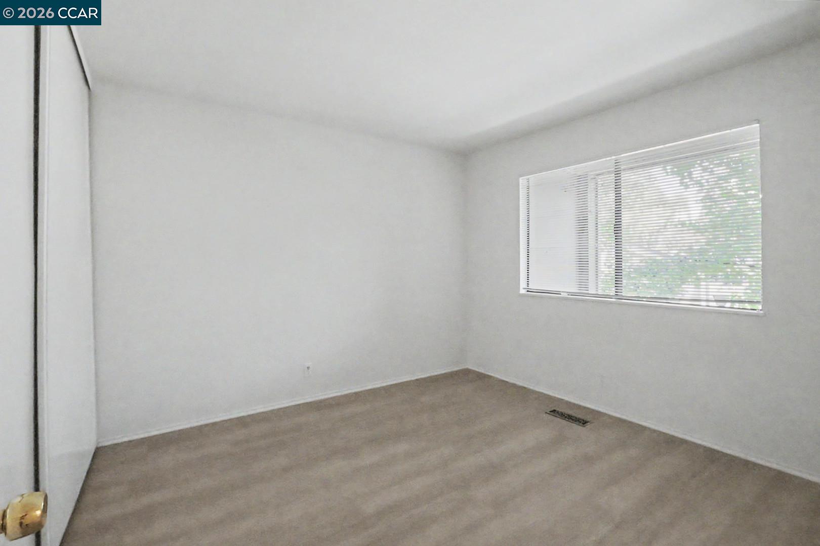 378 Camelback Rd
