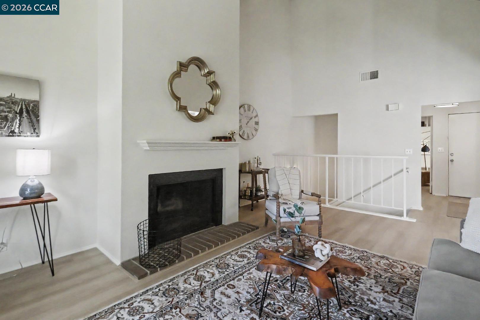 378 Camelback Rd