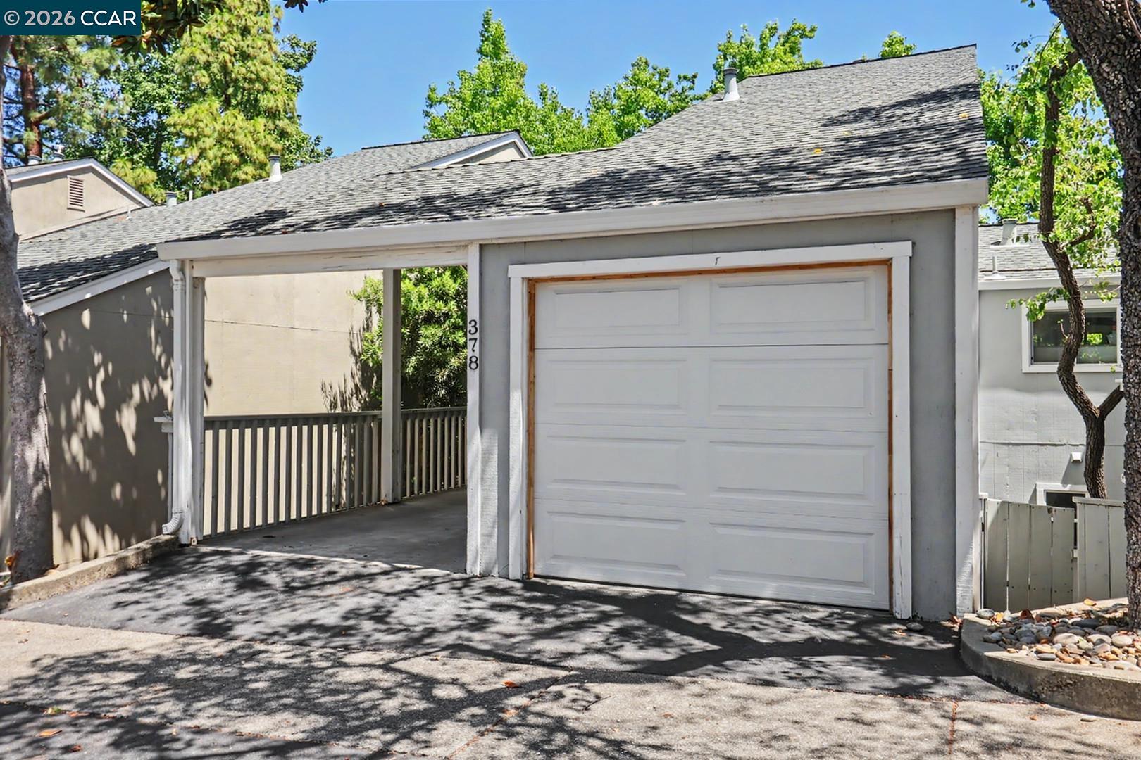 378 Camelback Rd