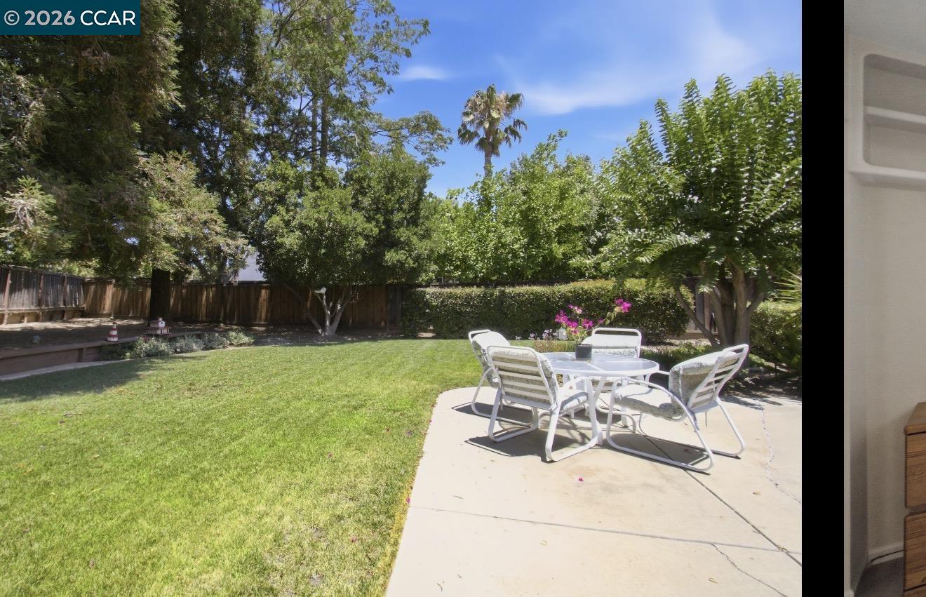 1395 Breakwater Way
