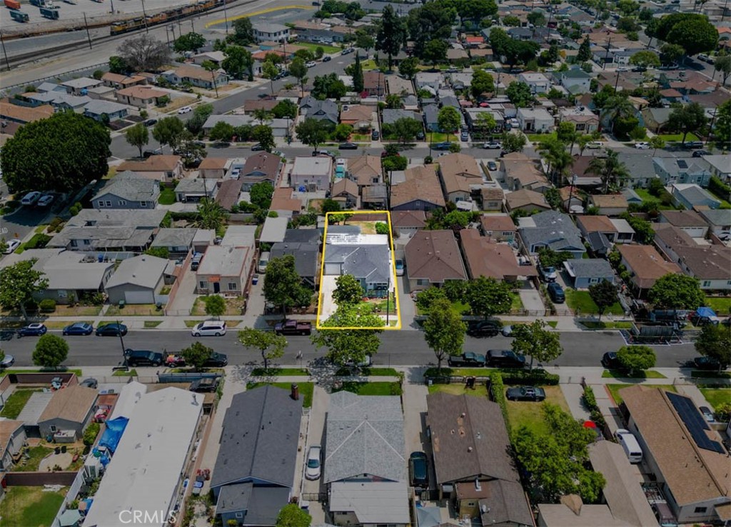 5021 Harbor Street, Commerce