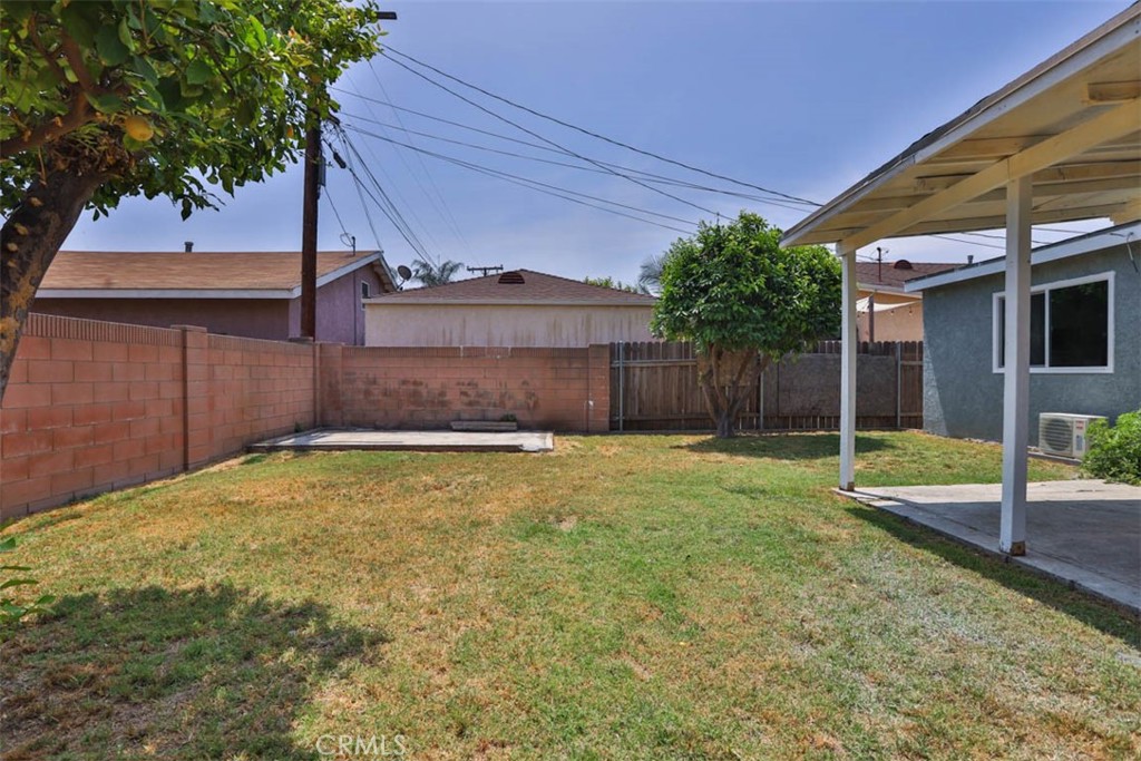 5021 Harbor Street, Commerce