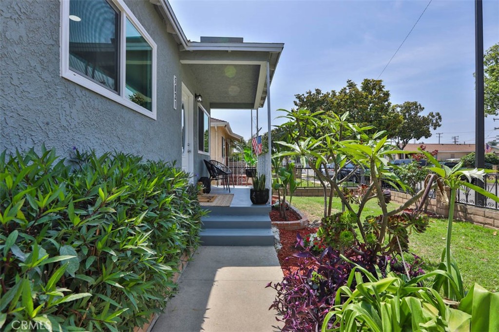 5021 Harbor Street, Commerce